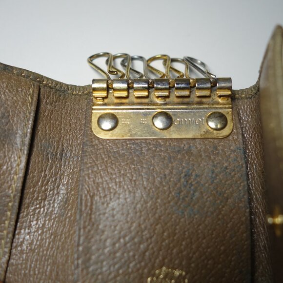 Vintage Gucci GG Monogram 6 Ring Key Holder Made In Italy, Sz 2.75 in x 3.75 in - Picture 12 of 16